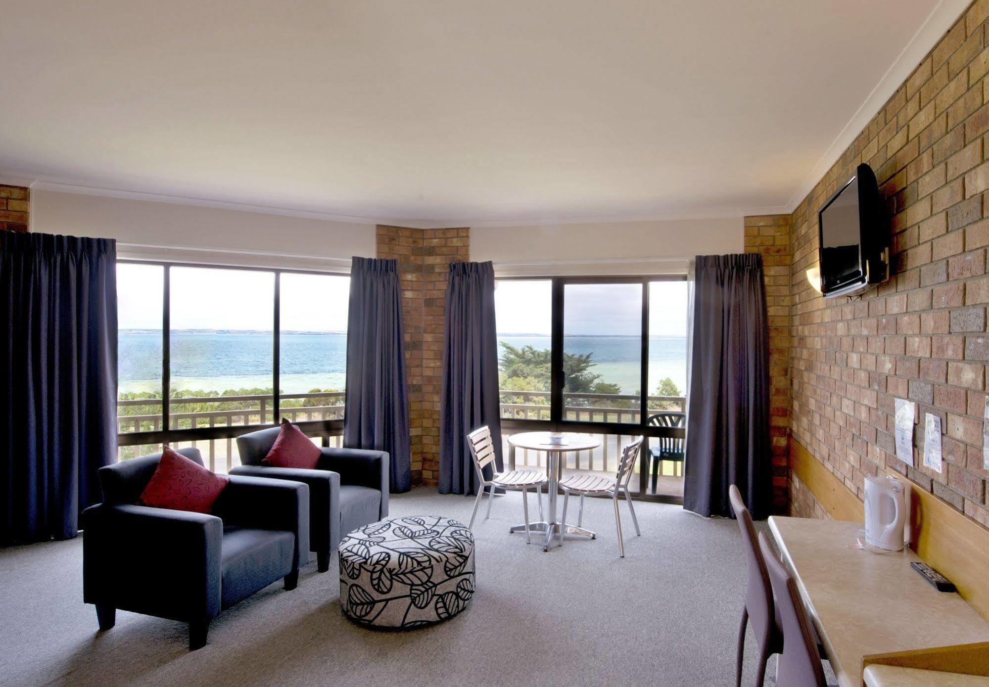 Kangaroo Island Seaside Inn Кінгскот Екстер'єр фото
